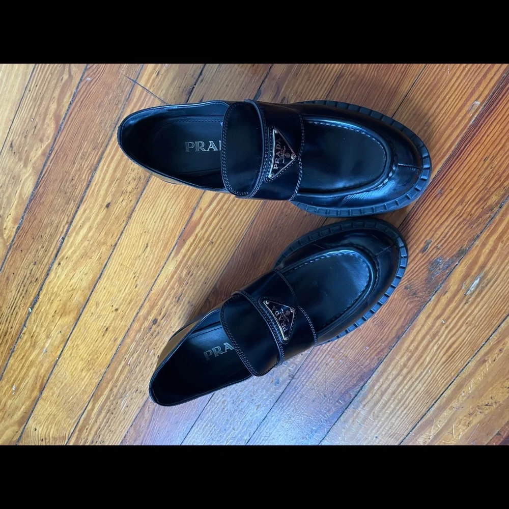 Prada Loafers Women - Picture 3 of 10